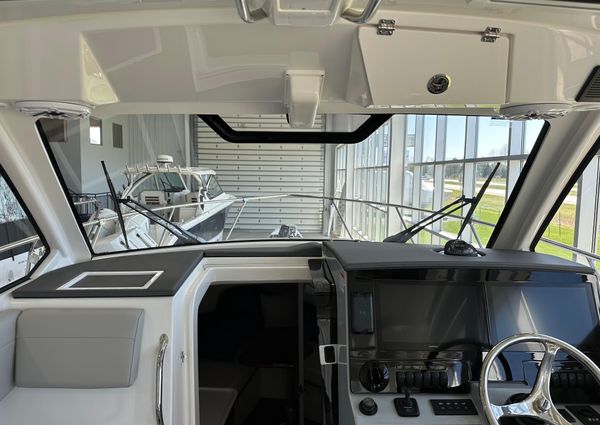 Pursuit OS-325-OFFSHORE image