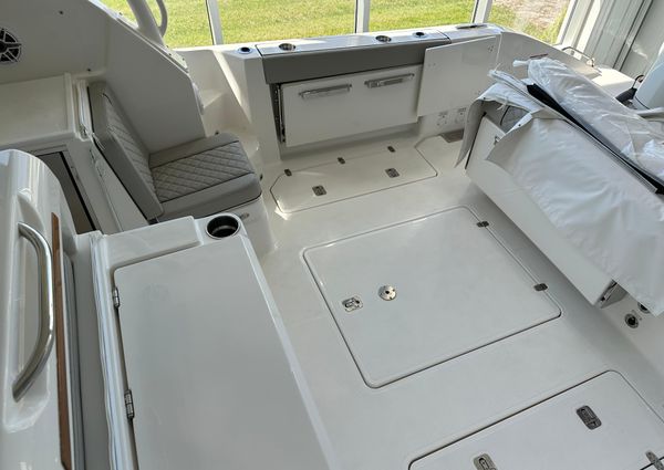 Pursuit OS-325-OFFSHORE image