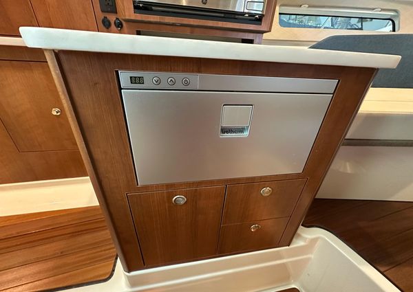 Pursuit OS-325-OFFSHORE image