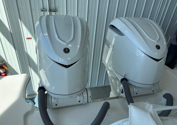 Pursuit OS-325-OFFSHORE image