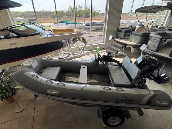 Highfield CL380 image