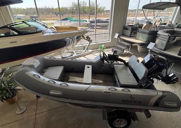 Highfield CL380 image