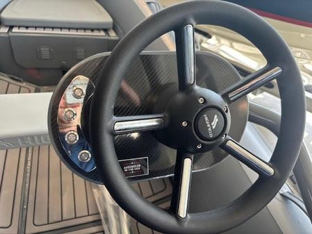 Highfield CL380 image