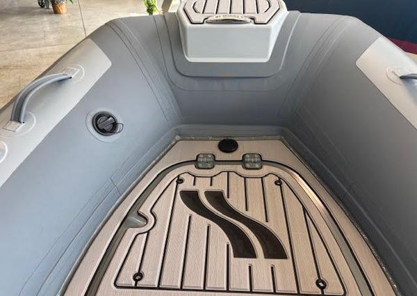 Highfield CL380 image