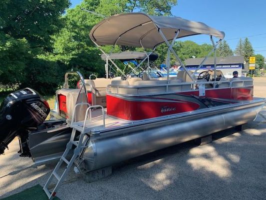 Tahoe Pontoon GT Quad Lounge - 23' - main image