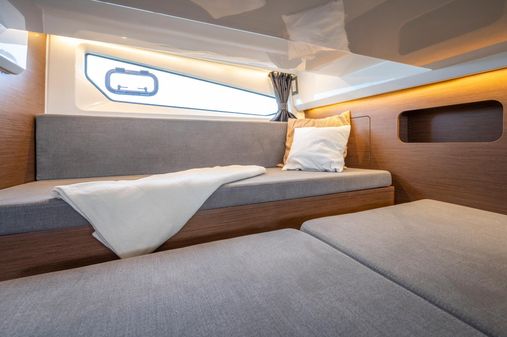 Beneteau ANTARES-11 image