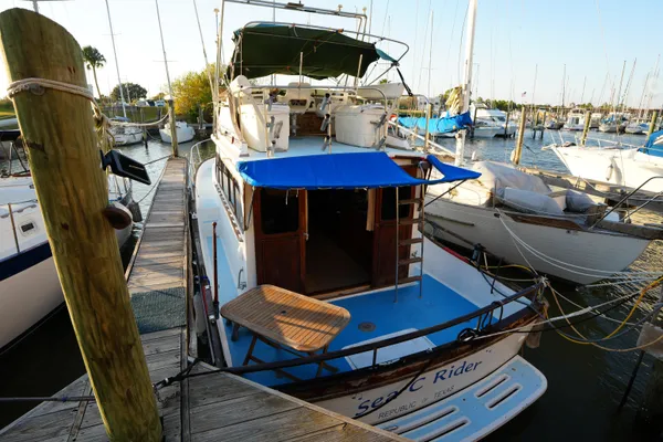 Californian 34 Trawler image