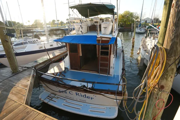 Californian 34 Trawler image