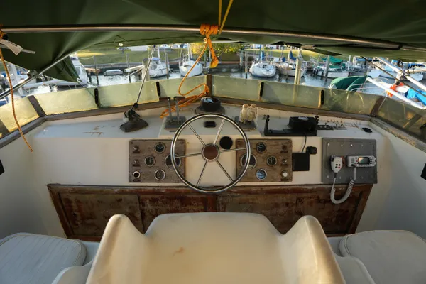 Californian 34 Trawler image