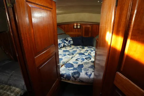 Californian 34 Trawler image