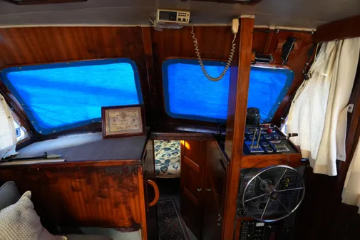 Californian 34 Trawler image