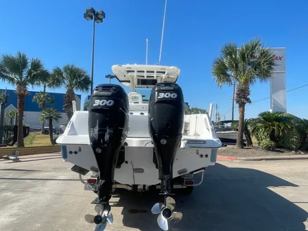 Boston Whaler 320 Outrage image