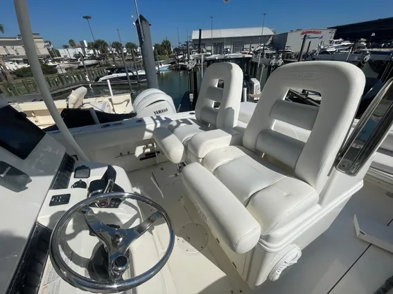 Boston Whaler 320 Outrage image