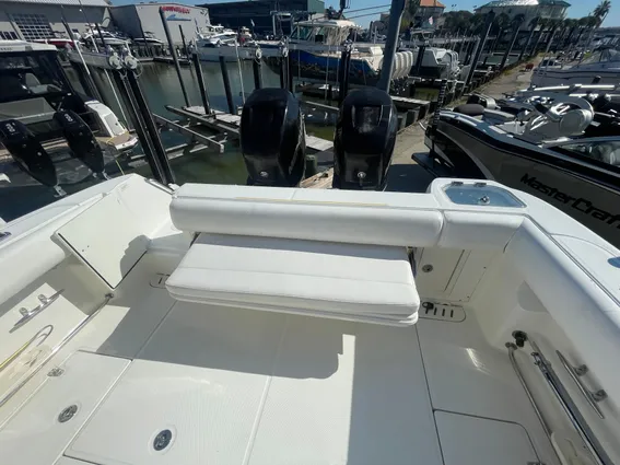 Boston Whaler 320 Outrage image