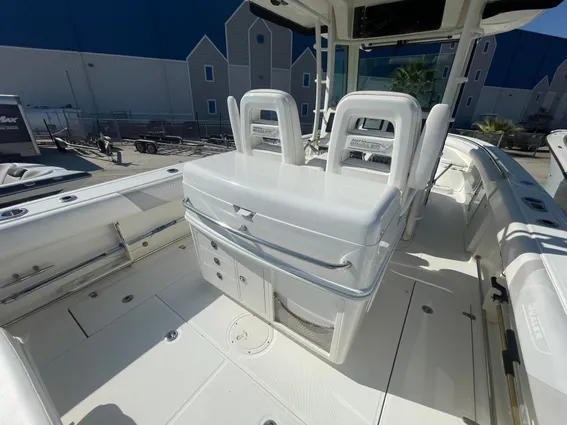 Boston Whaler 320 Outrage image
