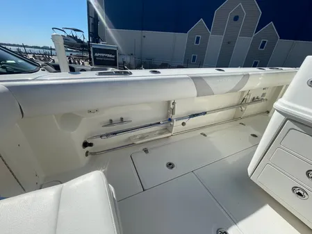 Boston Whaler 320 Outrage image