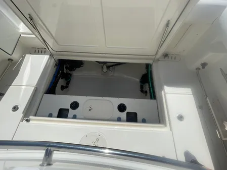 Boston Whaler 320 Outrage image