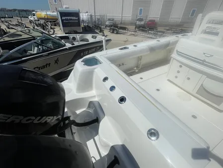 Boston Whaler 320 Outrage image