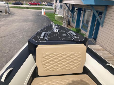 Highfield SPORT-700 image