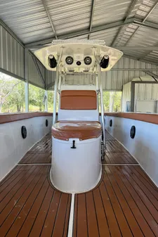 Custom 38 Coyote image