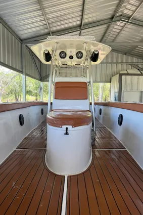 Custom 38 Coyote image