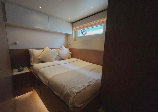 Azimut SEADECK-7 image