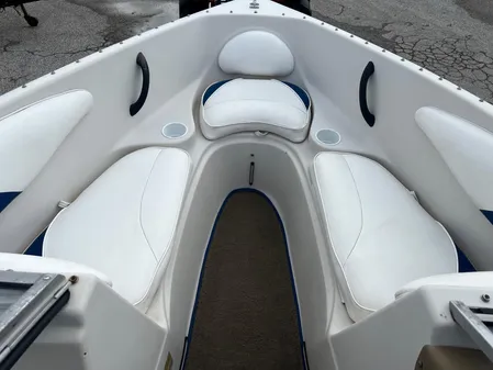 Crownline 180-BR image