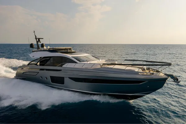 Azimut S8 image