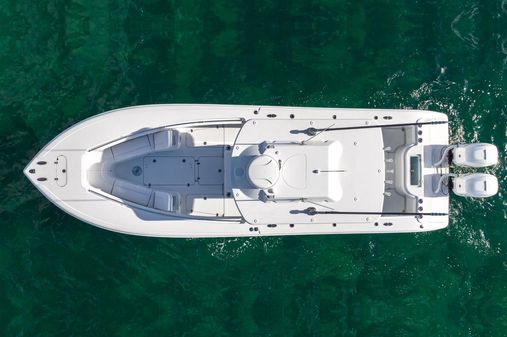 Yellowfin 32 Offshore image