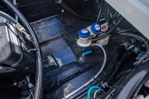 Yellowfin 32 Offshore image