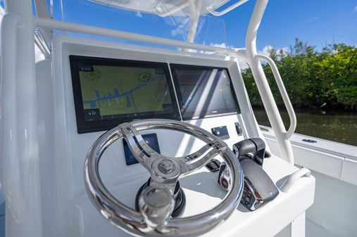 Yellowfin 32 Offshore image