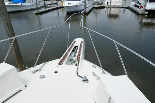 Hatteras 36 image