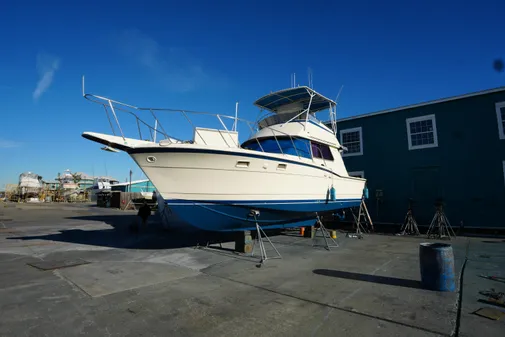 Hatteras 36 Convertible 