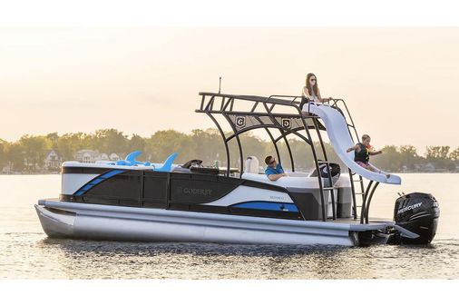 Godfrey MONACO-SUNDECK image