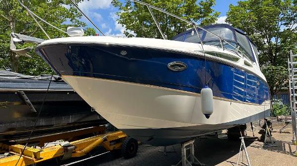Bayliner 300 Cruiser 