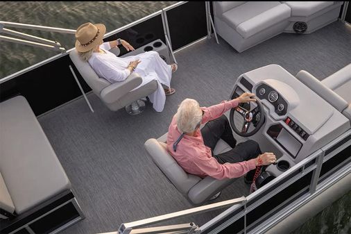 Godfrey XPERIENCE-LOUNGE image