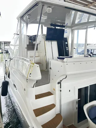 Carver 41 Cockpit Motor Yacht image