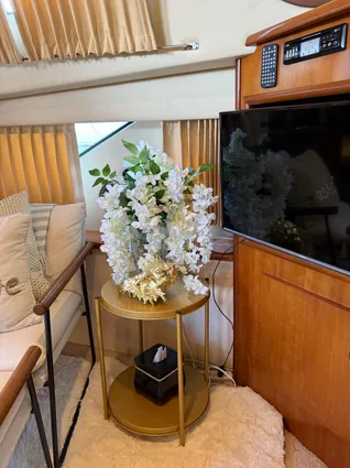 Carver 41 Cockpit Motor Yacht image