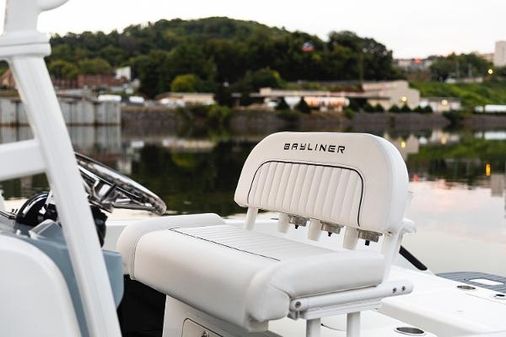 Bayliner TROPHY-T22CX image