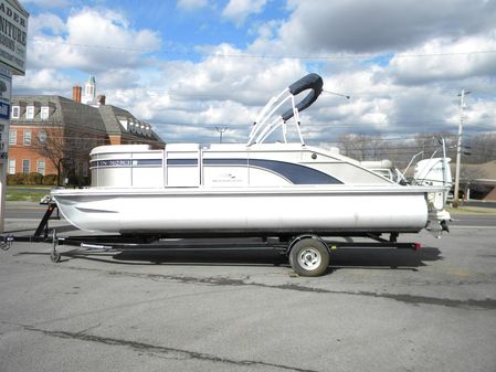 Bennington 22SSBXP image