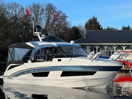 Beneteau Antares 9 image