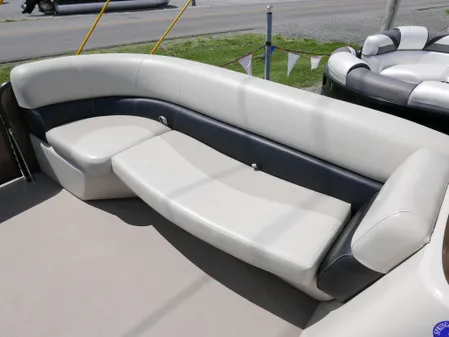 Manitou 23-AROURA-VP image