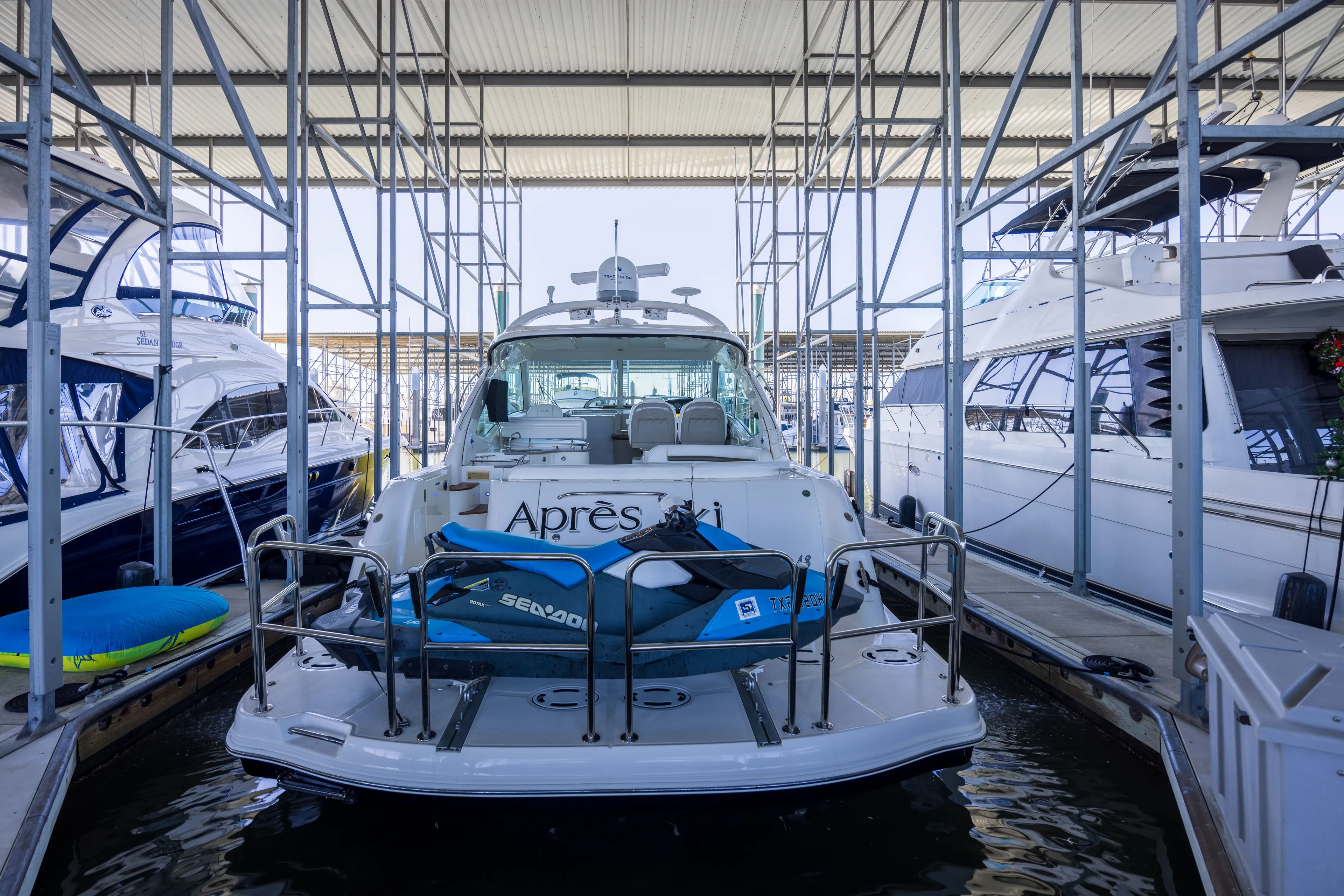 Sea Ray 48 Sundancer image