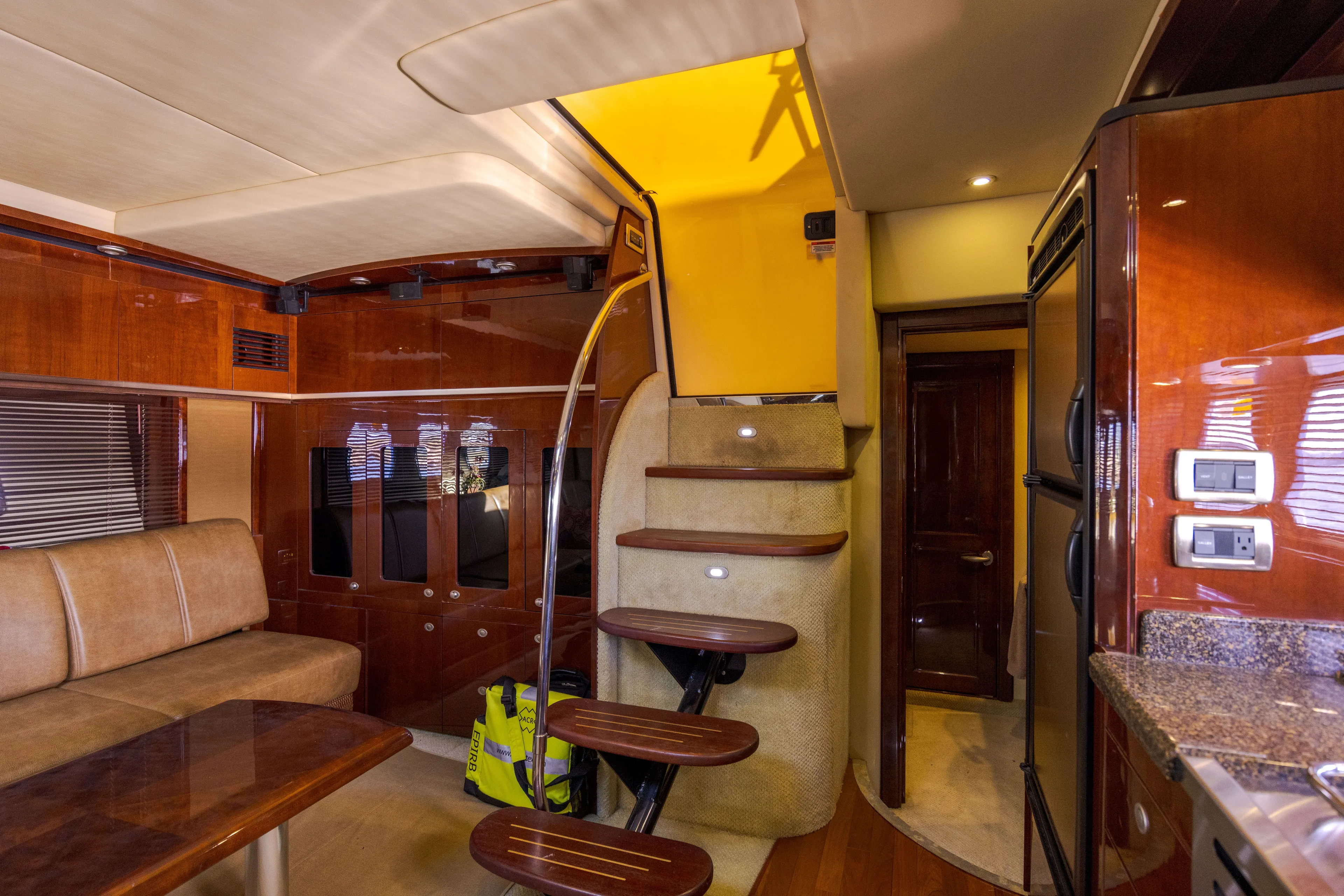 Sea Ray 48 Sundancer image