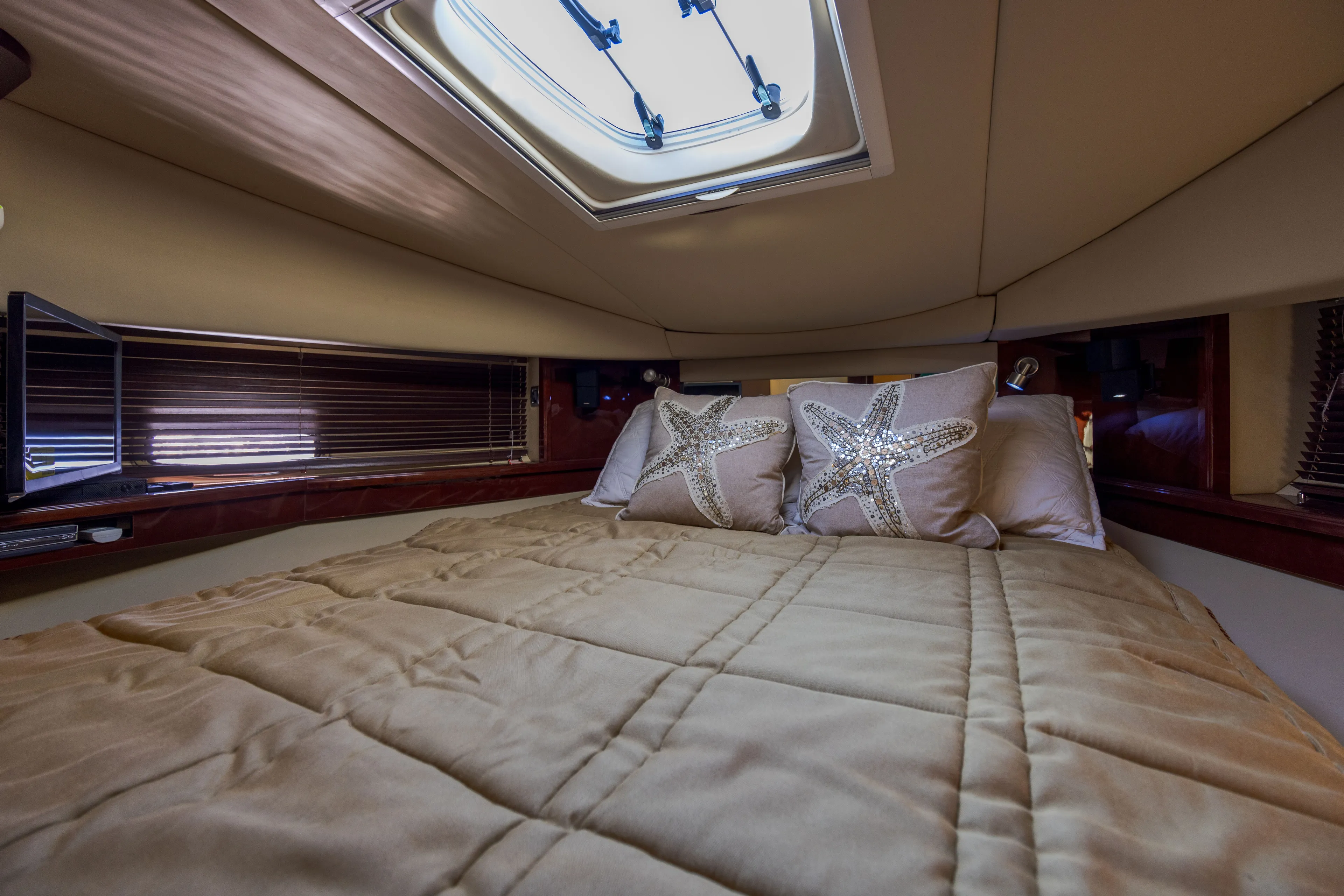 Sea Ray 48 Sundancer image