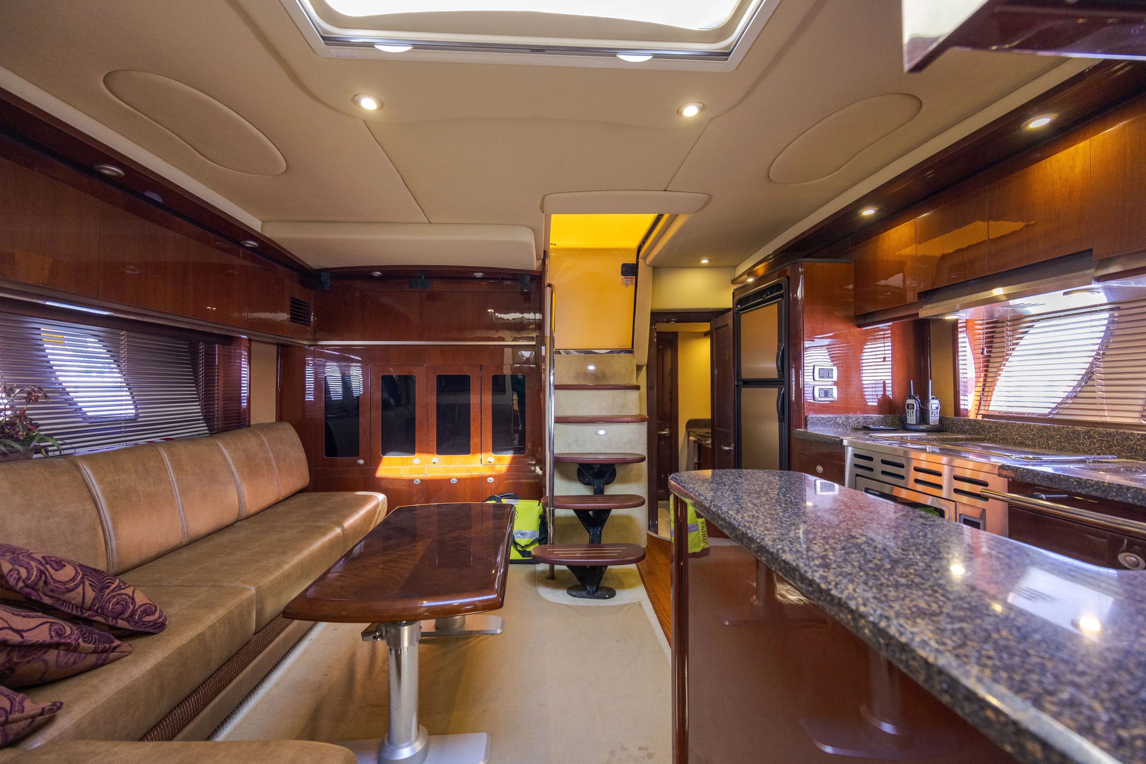 Sea Ray 48 Sundancer image