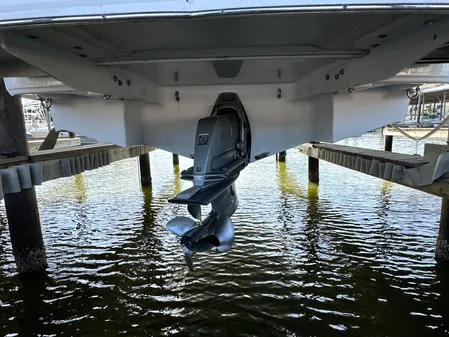 Four Winns HD8 image