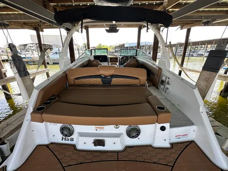 Four Winns HD8 image