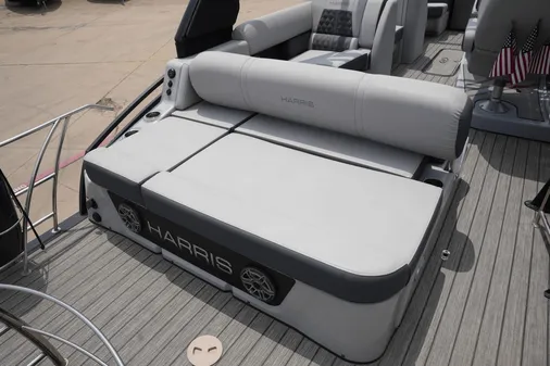 Harris 230 Solstice image