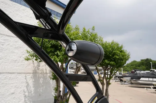 Harris 230 Solstice image